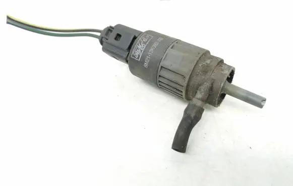 Ford Mondeo MK IV Windscreen/windshield washer pump 6M2113K082AB
