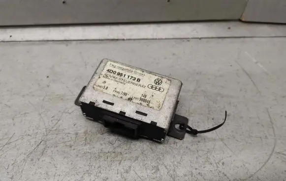 Audi A4 S4 B5 8D Other control units/modules 4D0951173B