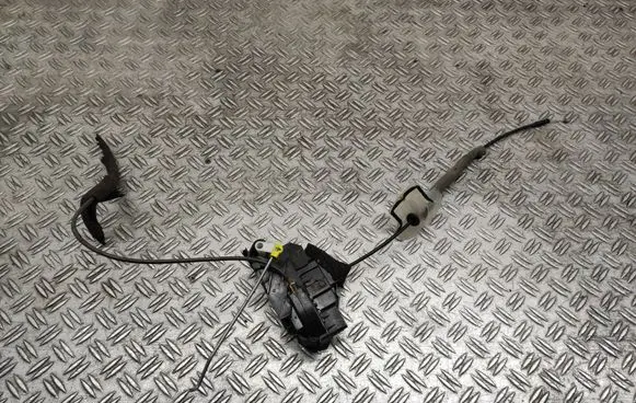 Nissan Qashqai+2 Front door lock 80500EY13D