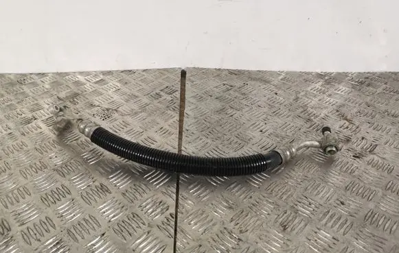 Jeep Grand Cherokee Air conditioning (A/C) pipe/hose 68161176AA