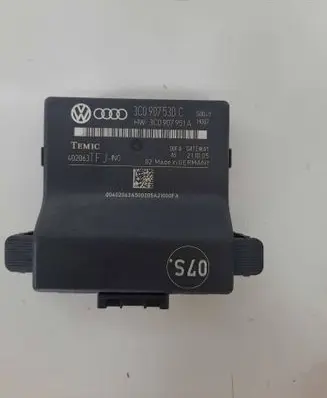 Volkswagen PASSAT B6 Gateway control module 3C0907951A