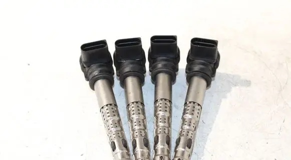 High voltage ignition coil