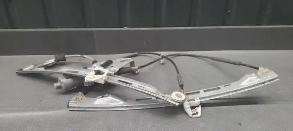Peugeot 206+ Front window lifting mechanism without motor