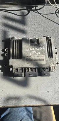 Renault Scenic II - Grand scenic II Engine control unit/module 8200391966 0281011549