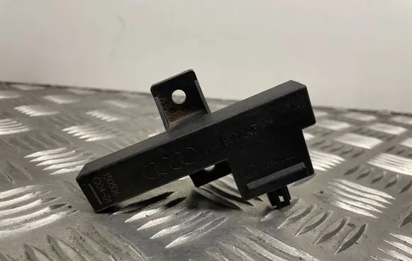 Interior comfort aerial antenna