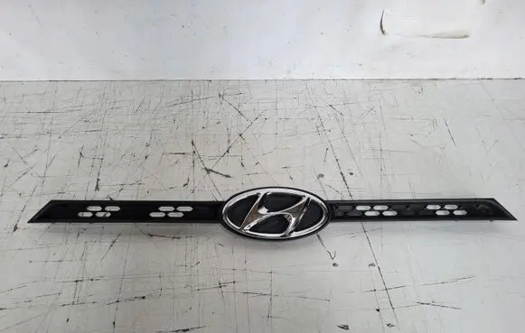 Hyundai i20 (GB IB) Front grill