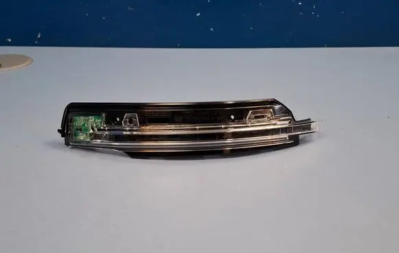 Porsche Macan (95B) Mirror indicator light 95B949101G 95B949101F