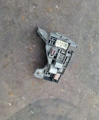 Toyota Corolla Verso E121 Fuse module