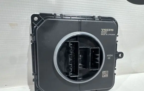 Volvo XC40 Headlight ballast module Xenon 32420510