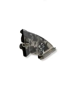 BMW i4 Cabin air duct channel 61667357247 SP07413