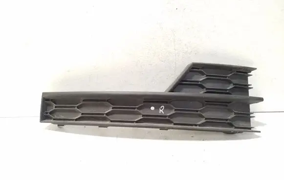 Skoda Octavia Mk3 (5E) Front bumper lower grill 5E0807682F
