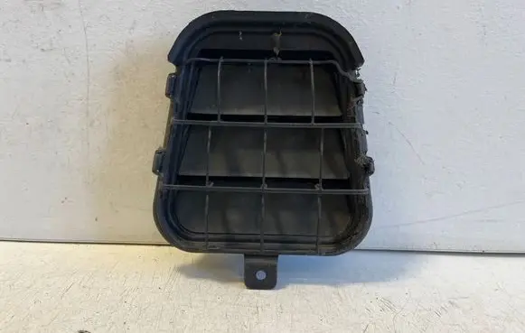 Audi Q2 - Quarter panel pressure vent 4G9819181C