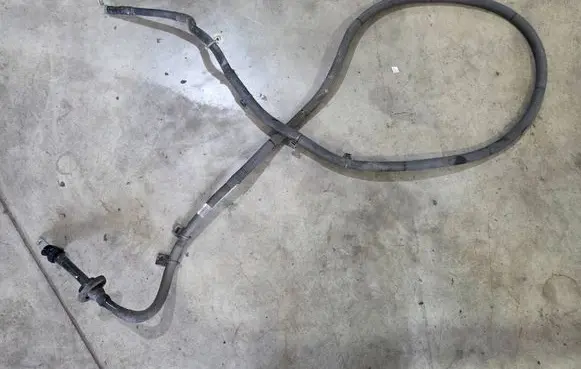 Opel Astra K Positive cable (battery) 39070265 2443362 2443377