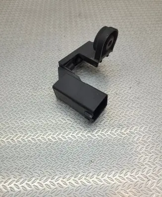 Volvo V40 Glow plug pre-heat relay 31342686