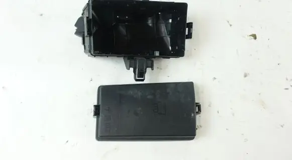 Volkswagen Golf Sportsvan Fuse box set 5Q0907361D