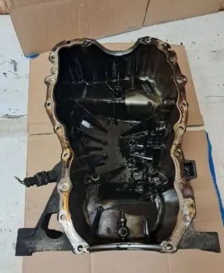Nissan Juke I F15 Oil sump 8200451325