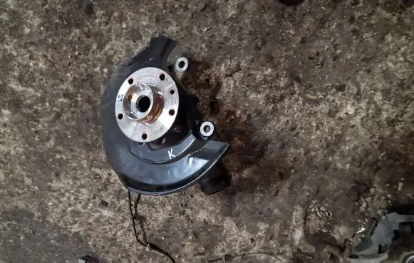 Nissan Qashqai Front wheel hub