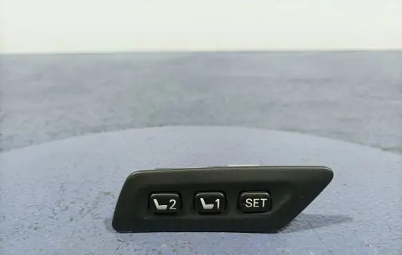 Toyota Avensis T270 Seat heating switch 84927-05010