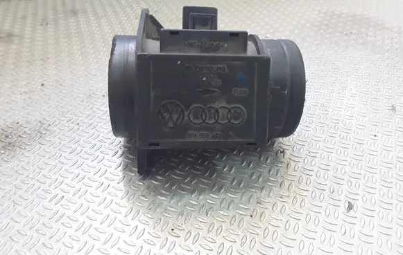 Audi A4 S4 B5 8D Mass air flow meter 074906461