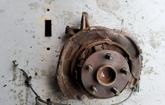 Toyota Avensis T250 Rear wheel hub spindle/knuckle 