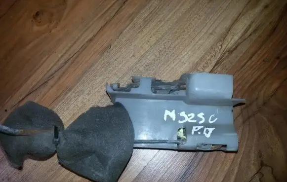 Mazda 323 Front door lock