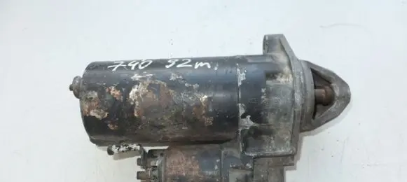 BMW 7 E32 Starter motor 1005821532
