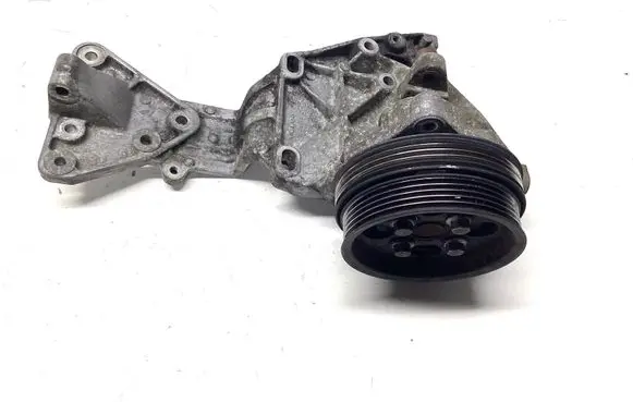 Volvo S60 Generator/alternator bracket 31316673