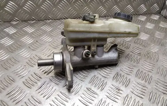 Renault Megane II Master brake cylinder 320671112