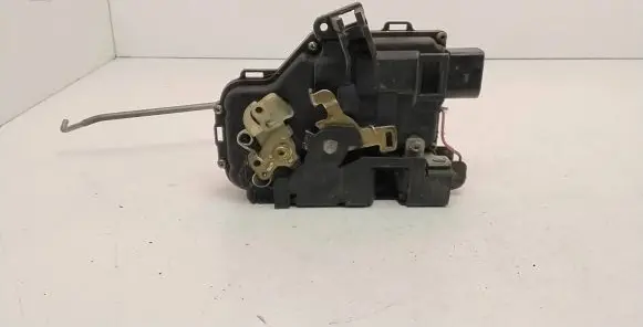 Audi A4 S4 B5 8D Front door lock