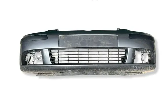 Volkswagen Golf V Front bumper LA7T