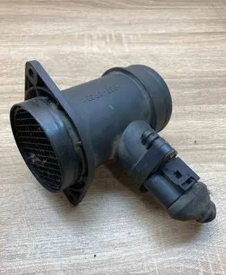 Audi A4 S4 B5 8D Mass air flow meter 028906461 0281002216 816