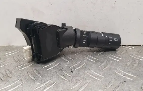 Nissan Pathfinder R51 Wiper control stalk 25260EA000
