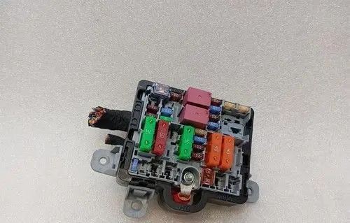 Ferrari Purosangue Fuse box set 51987784