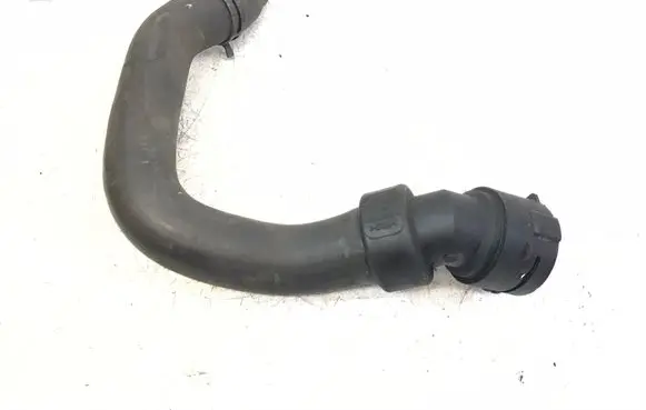 Volkswagen PASSAT B5 Engine coolant pipe/hose 8D0121101AD CZHT4