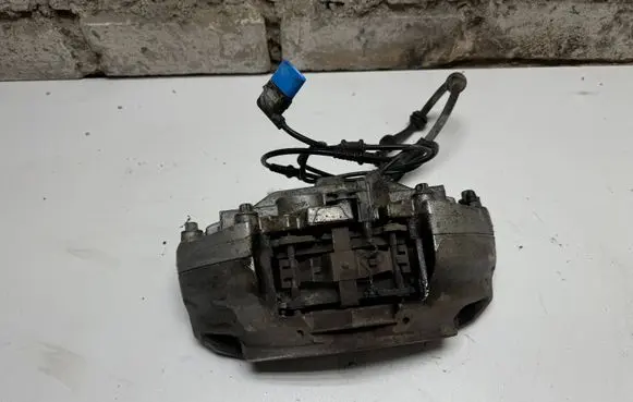 Mercedes-Benz GLC X253 C253 Front brake caliper 