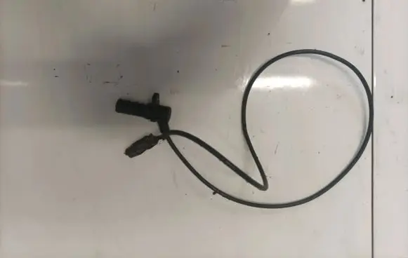 Volkswagen PASSAT B5.5 Crankshaft position sensor