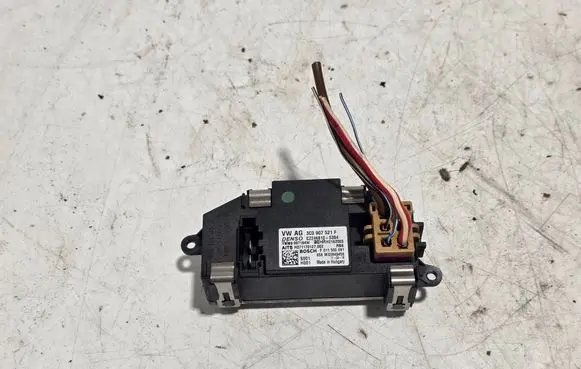 Audi Q5 SQ5 8R Heater blower motor/fan resistor 3C0907521F 997164W F011500081