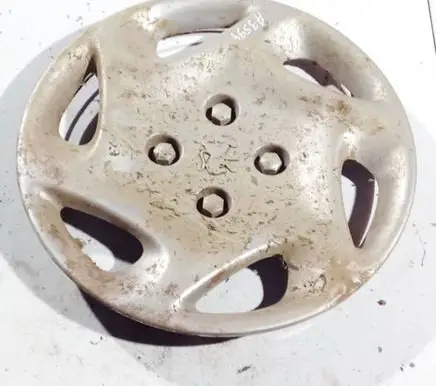Peugeot 405 R14 wheel hub/cap/trim 9628302077