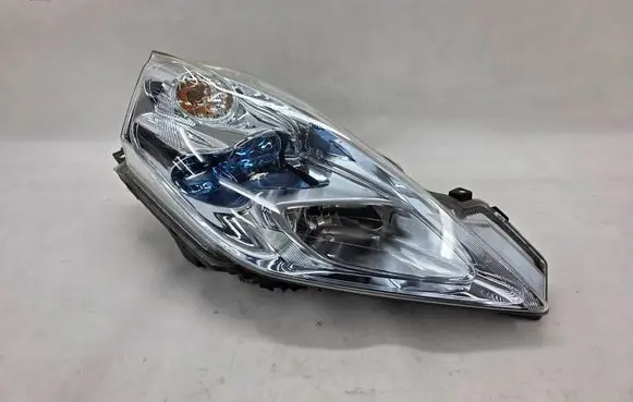 Nissan Leaf I (ZE0) Headlight/headlamp 260103NA3C