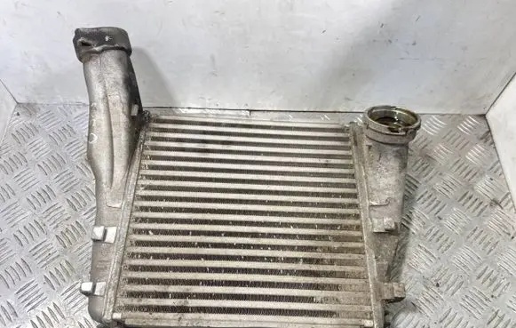 Porsche Cayenne (92A) Intercooler radiator 7L5145803D