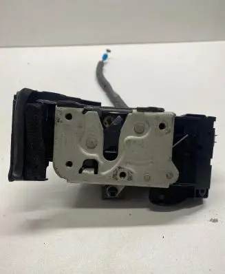 Jaguar XJ X350 Rear door lock 2W9326556 2W9326563AF