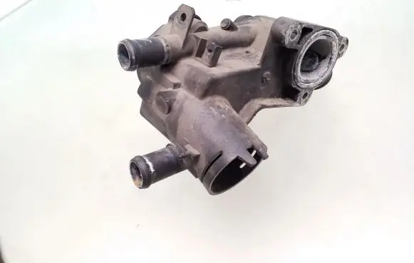 Volkswagen Golf V Engine coolant pipe/hose 032121111BM 032121121K