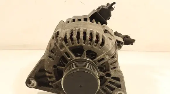 Hyundai i30 Generator/alternator STX101626