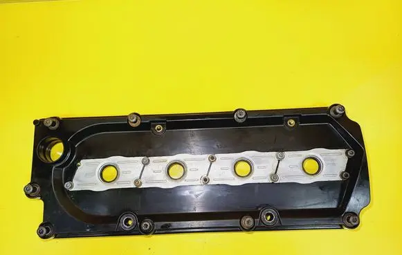 Audi A8 S8 D3 4E Rocker cam cover 057103470H