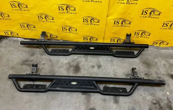 Ford Bronco Sill HE8901