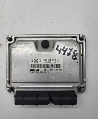 Volkswagen PASSAT B5 Engine control unit/module 038906016EH 0281010558