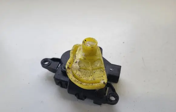 KIA Sportage A/C air flow flap actuator/motor 