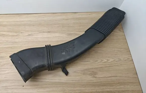 BMW 5 F10 F11 Air intake duct part 7811597 19385510 446317607
