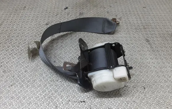 Honda HR-V Rear seatbelt 0428089