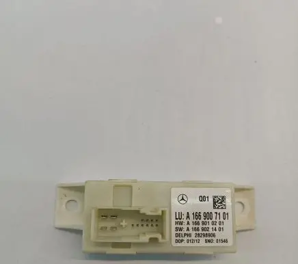 Mercedes-Benz C W204 Light module LCM A1669007101 A1669010201